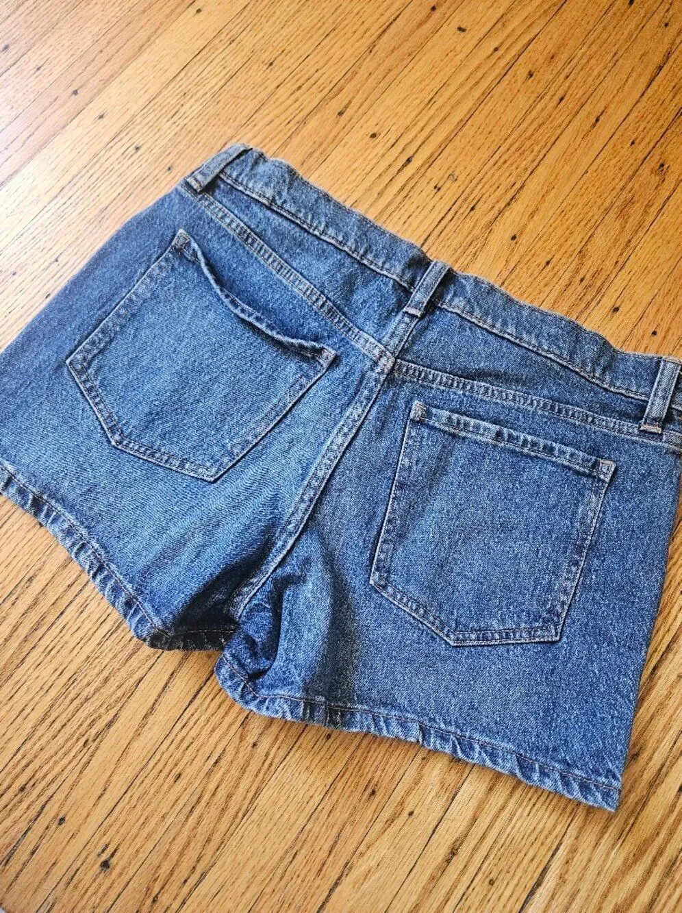 Banana Republic Classic Denim Shorts Size 8 Medium Wash Cuffed Casual